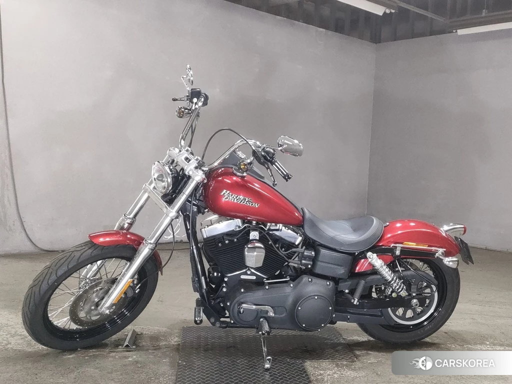 Проданный Harley-Davidson Dyna Street Bob FXDB1580 2012 из Японии, фото 2
