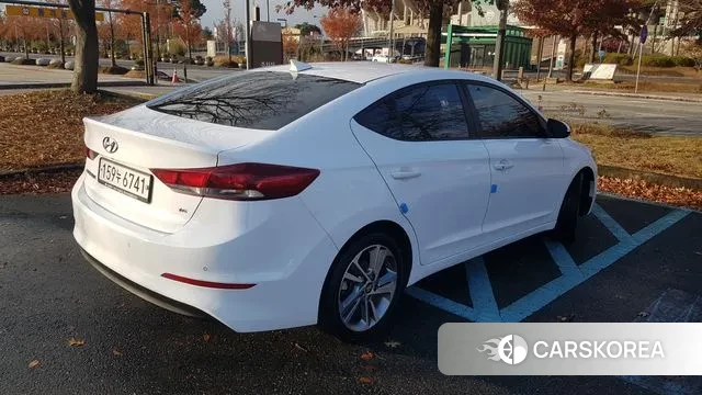 Hyundai Avante AD id 3009498 из Кореи 7