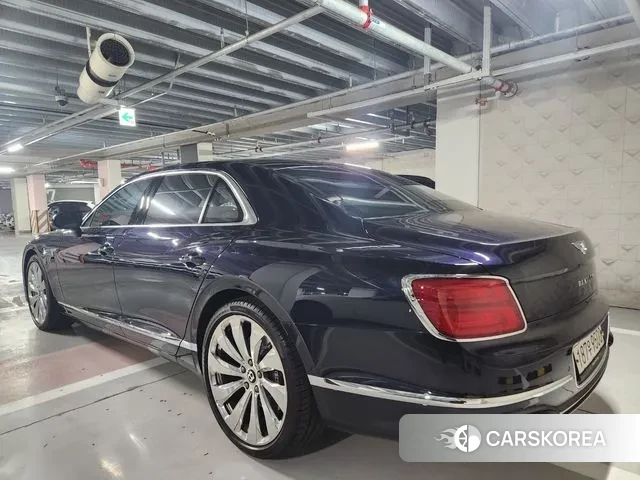 Bentley Flying Spur 3rd Generation 2022 Синий из Кореи, фото 2