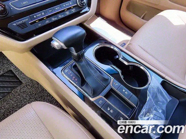 Kia The New Carnival id 2682156 из Кореи 11