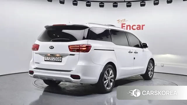 Kia The New Carnival id 3582773 из Кореи 12