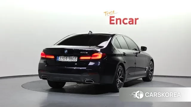 BMW 5 Series (G30) id 3037491 из Кореи 12