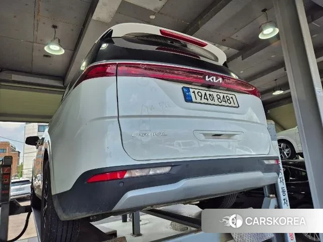 Kia Carnival 4th generation 2023 Белый из Кореи, фото 2