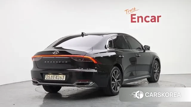 Hyundai The New Grandeur IG id 3093868 из Кореи 12