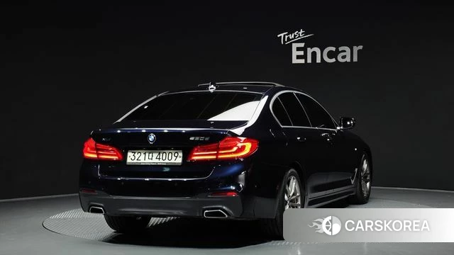 BMW 5 Series (G30) id 3885873 из Кореи 12