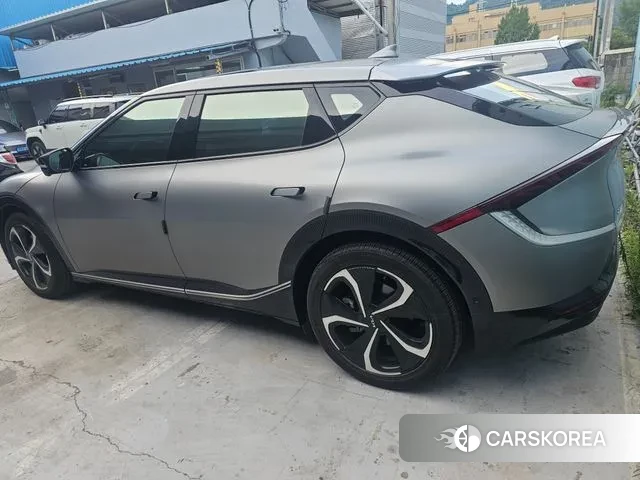 Kia EV6 2022 Серый из Кореи, фото 2