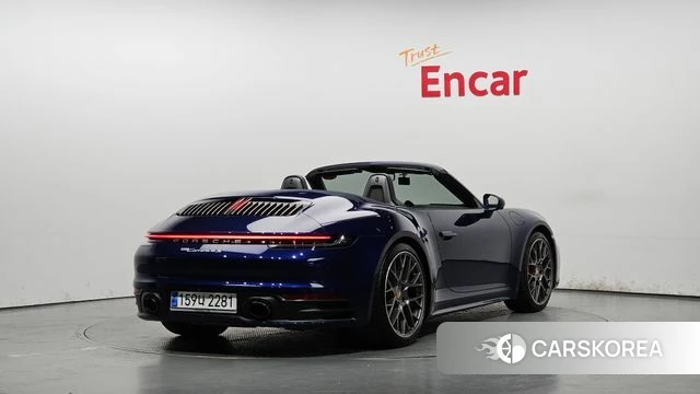 Porsche 911(992) id 4203061 из Кореи 12