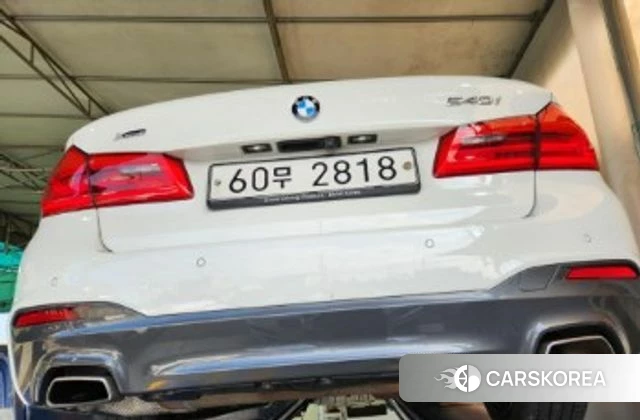 BMW 5 Series (G30) 2018 Белый из Кореи, фото 2
