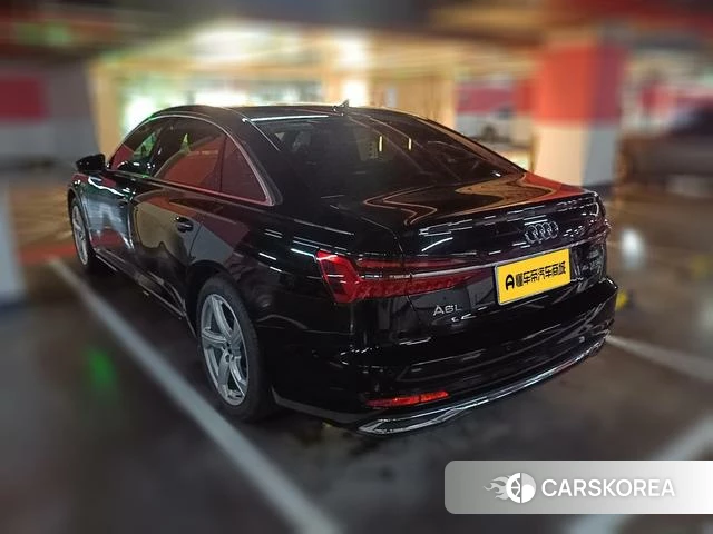 Audi A6L 2023 Черный из Китая, фото 2