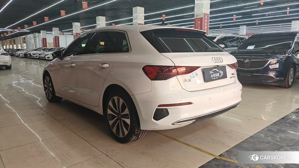 Audi A3 2021 Белый из Китая, фото 2