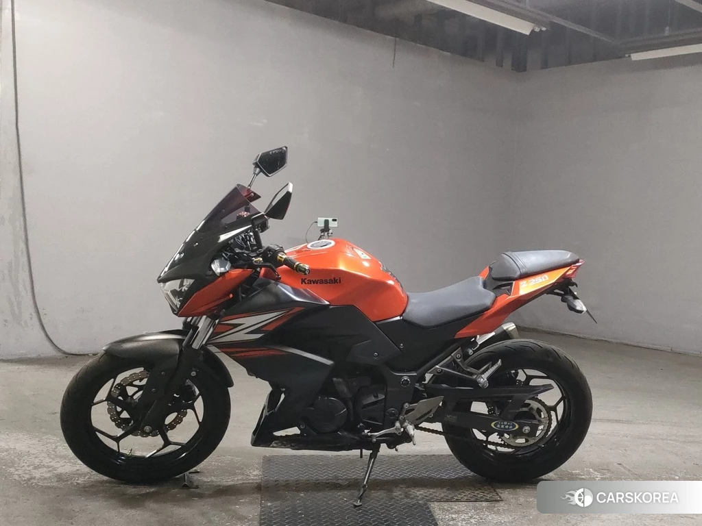Проданный Kawasaki Z250 2014 из Японии, фото 2
