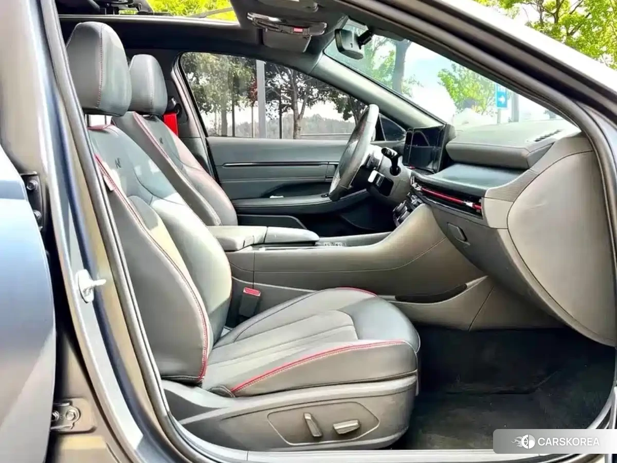 Hyundai Sonata 2024 Silver/gray из Китая, фото 2