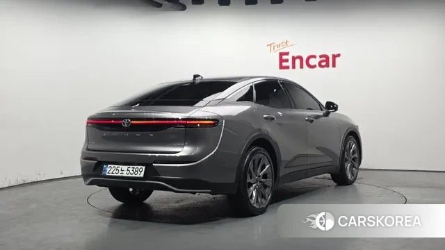 Toyota Crown Crossover id 3745221 из Кореи 12