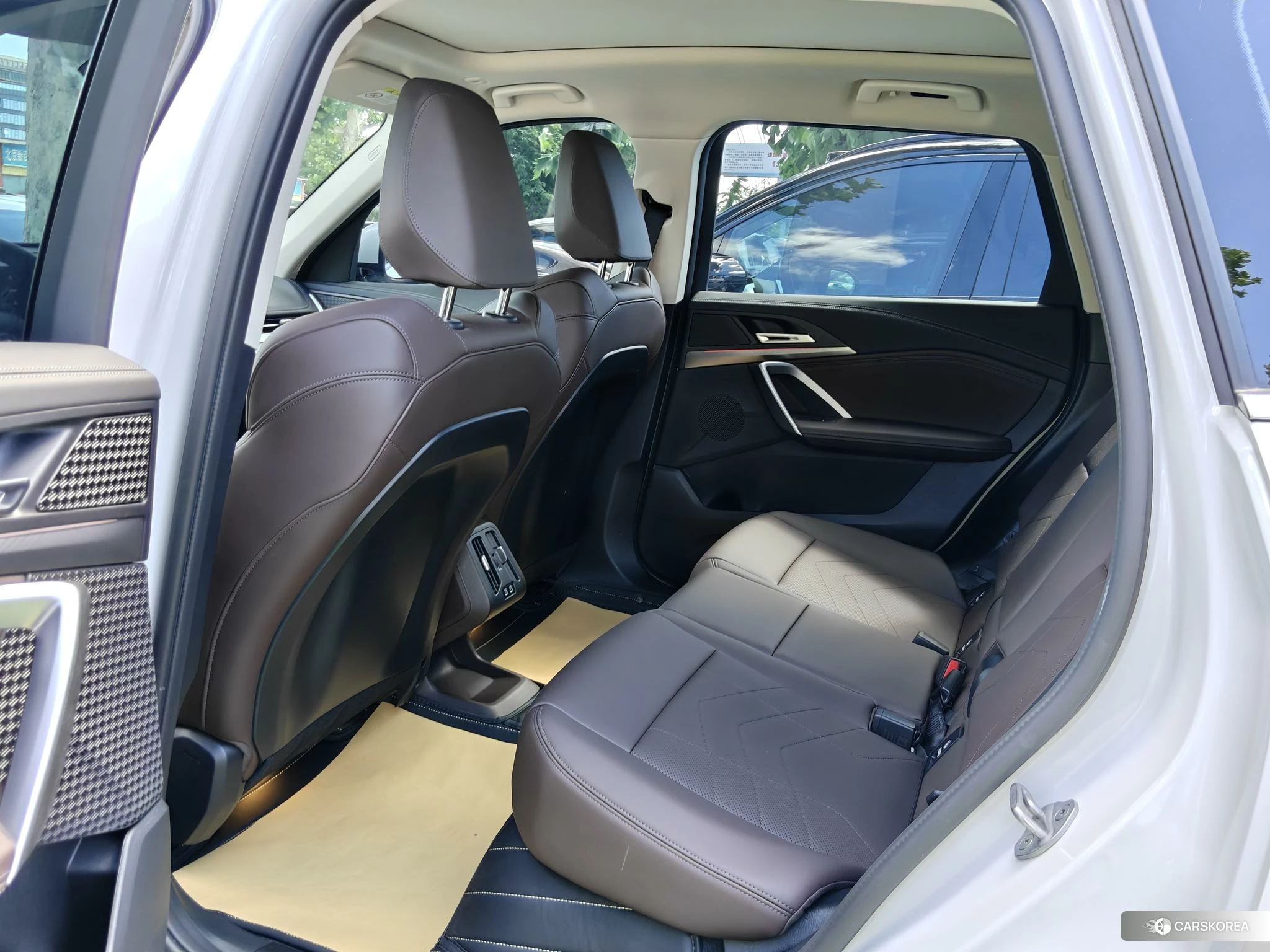 BMW iX1 2026 Белый из Китая, фото 4