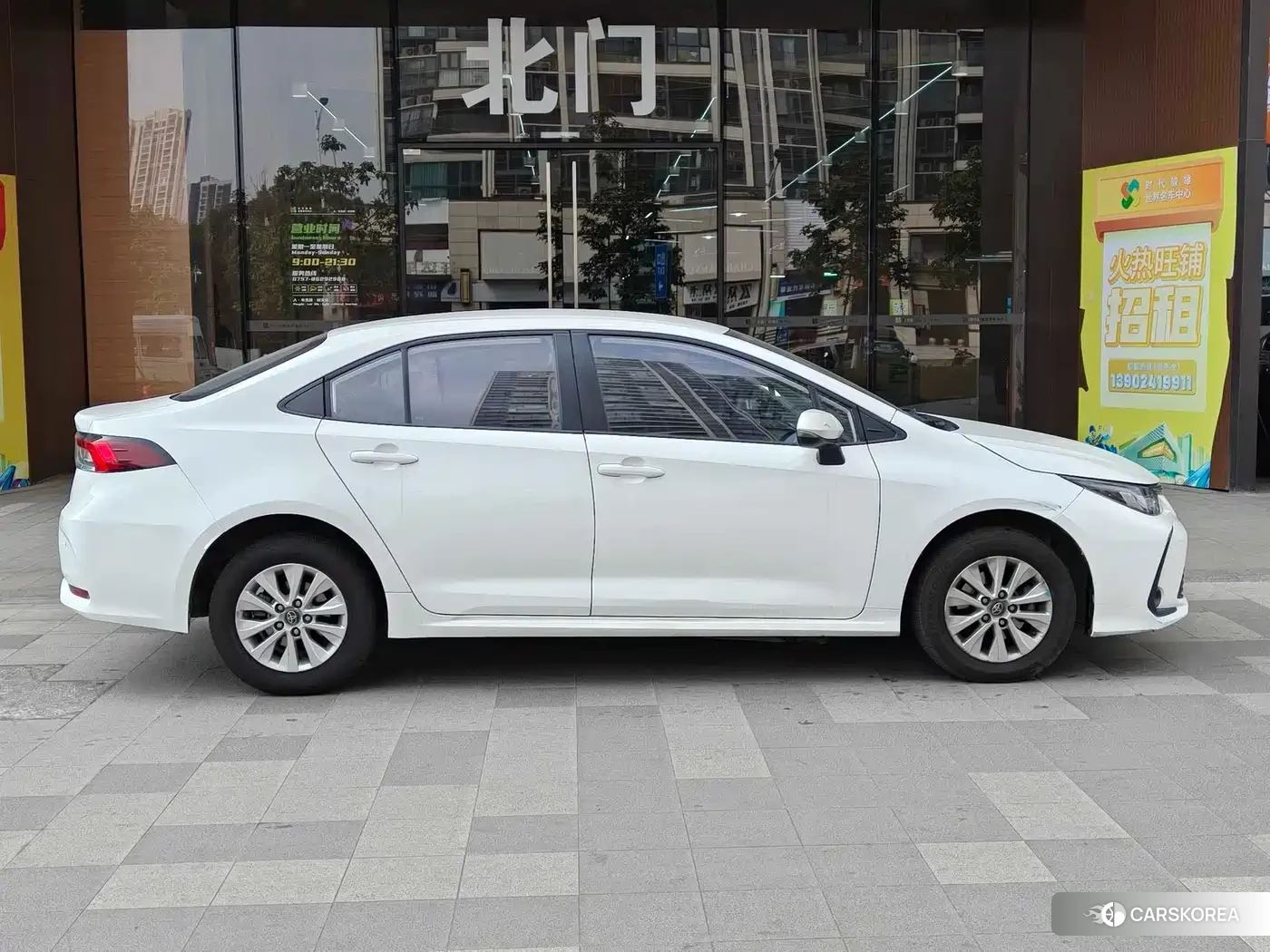 Toyota Corolla 2023 Белый из Китая, фото 6