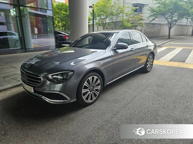 Mercedes-Benz E-Class W213 2023 Серый из Кореи, фото 2