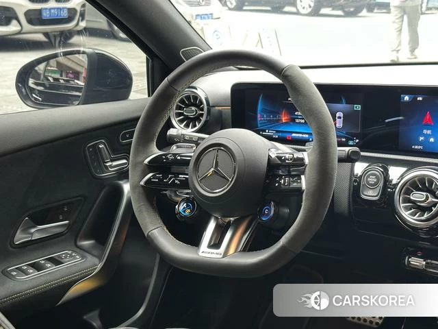 Mercedes-Benz Class A AMG (imported) 2024 Черный из Китая, фото 5