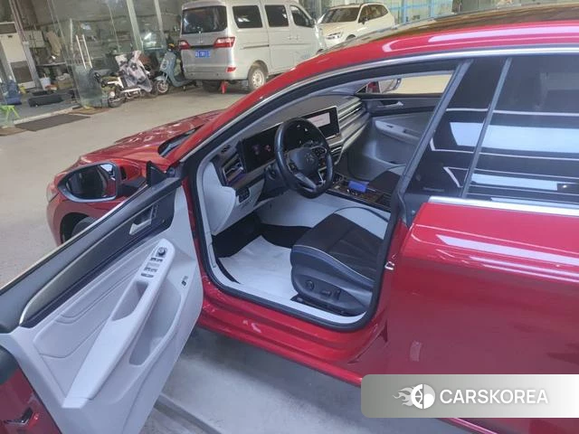 Volkswagen Lingdu 2022 Красный из Китая, фото 2