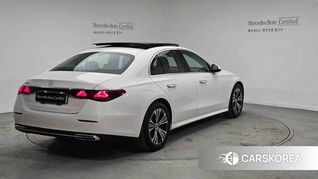 Mercedes-Benz E-Class W214 id 3882854 из Кореи 11