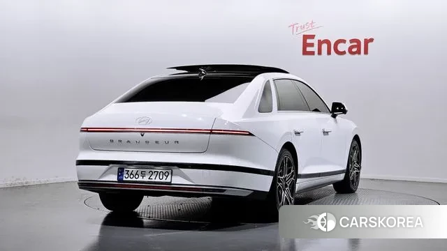 Hyundai Grandeur Hybrid (GN7) id 3415798 из Кореи 12