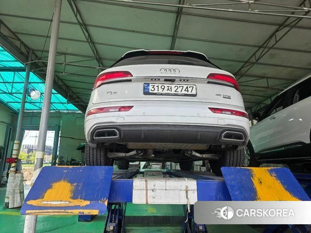 Audi Q5 (FY) 2023 Белый из Кореи, фото 2