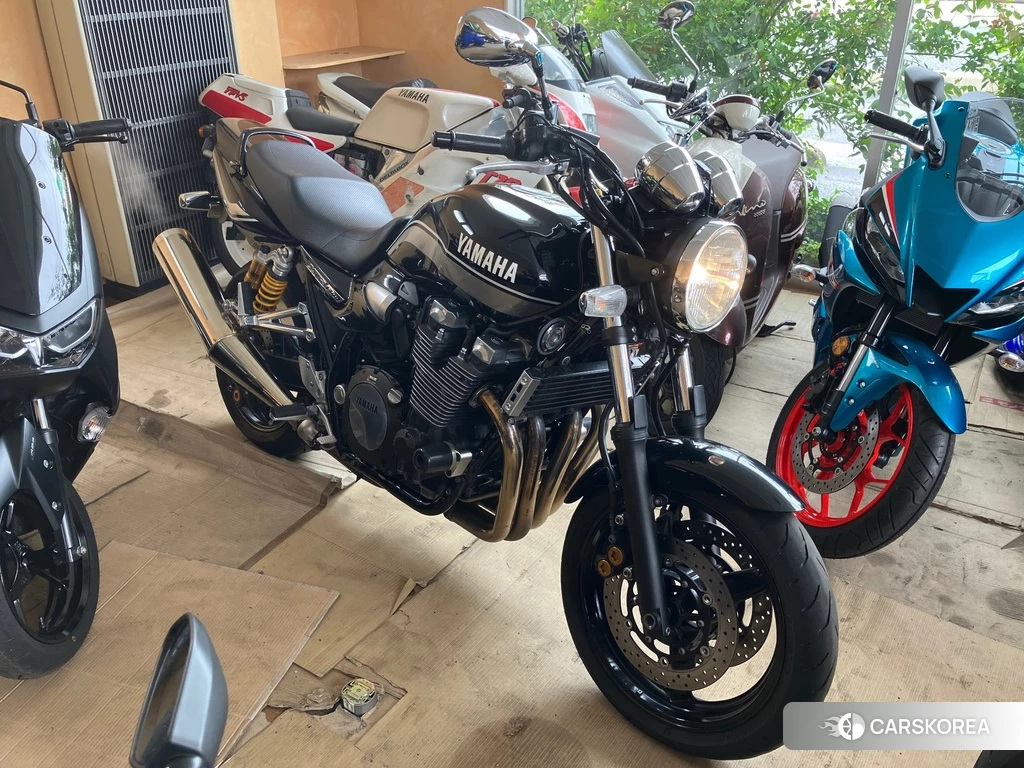 Проданный Yamaha XJR 1300 2012 из Японии