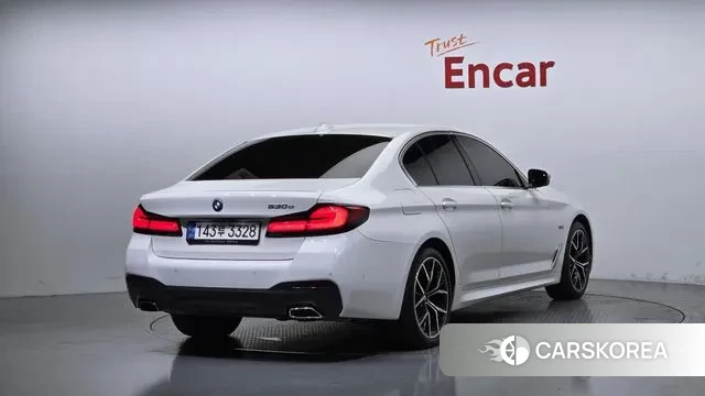 BMW 5 Series (G30) id 3016619 из Кореи 12