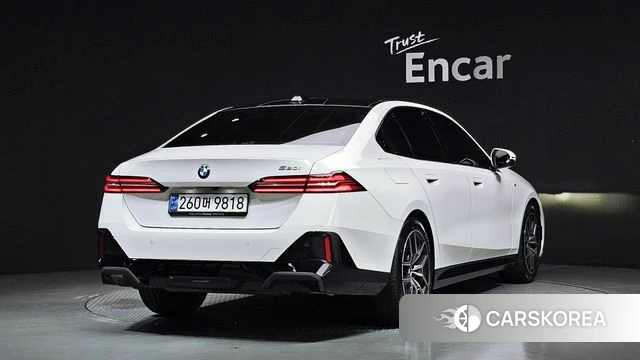 BMW 5 Series (G60) id 4505538 из Кореи 12