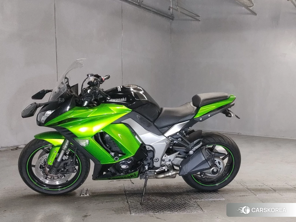Проданный Kawasaki NINJA 1000 2013 из Японии