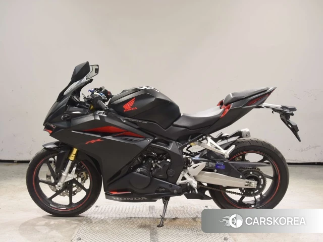 Honda CBR250RR 2017 из Японии, фото 2