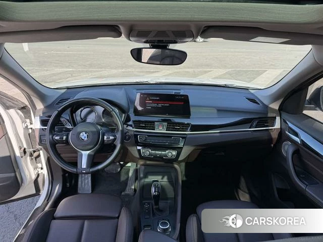 BMW X1 2022 Белый из Китая, фото 2