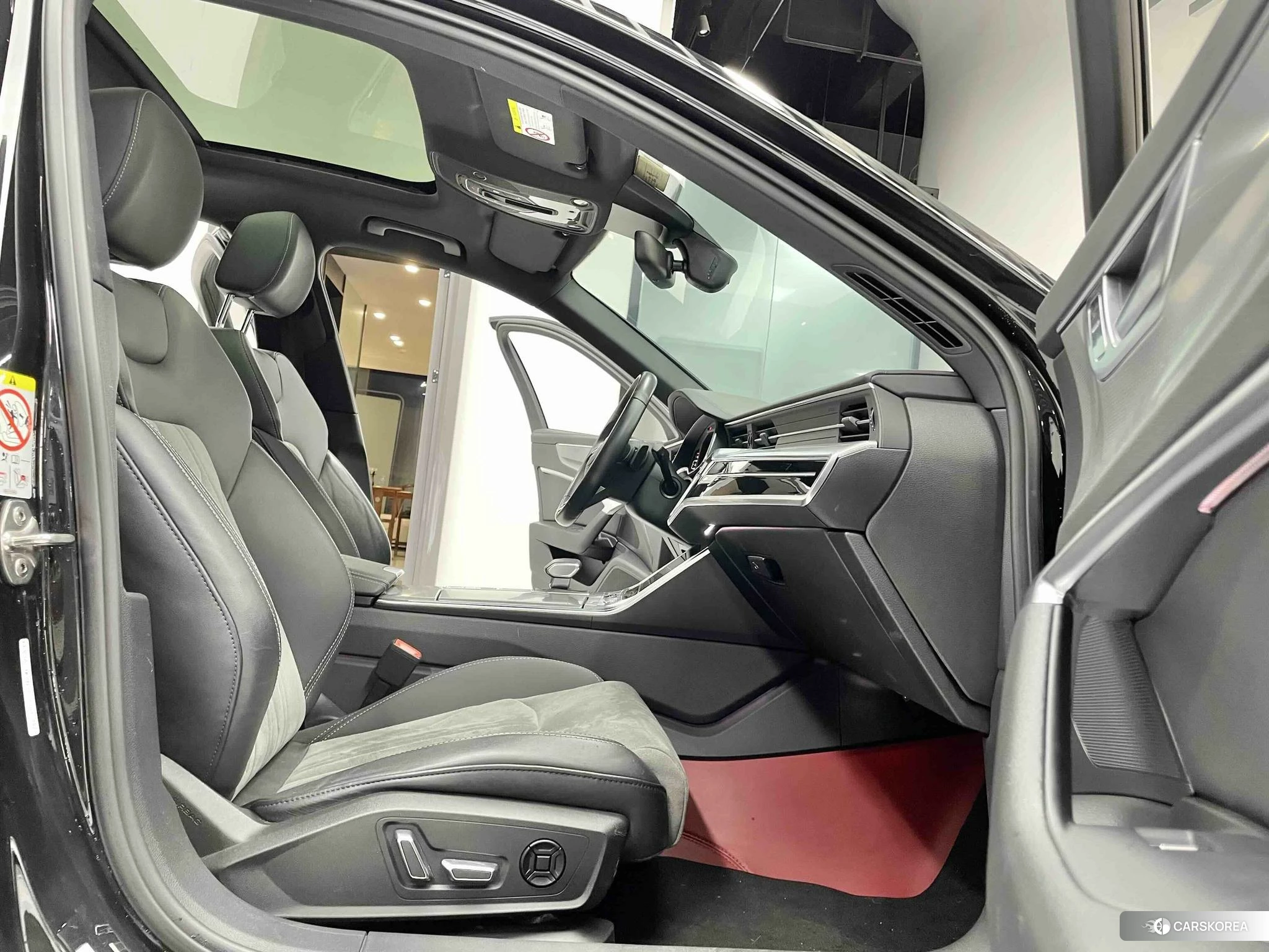 Audi A6L id 4492677 из Китая 10