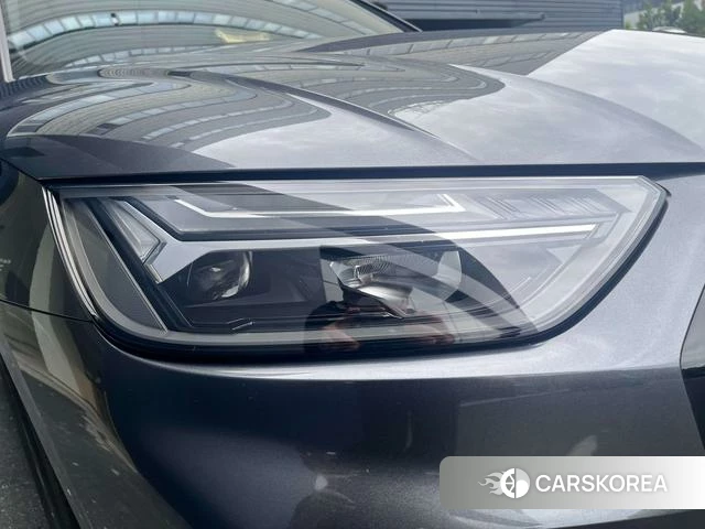 Audi Q5L 2023 Темно-серый из Китая, фото 6