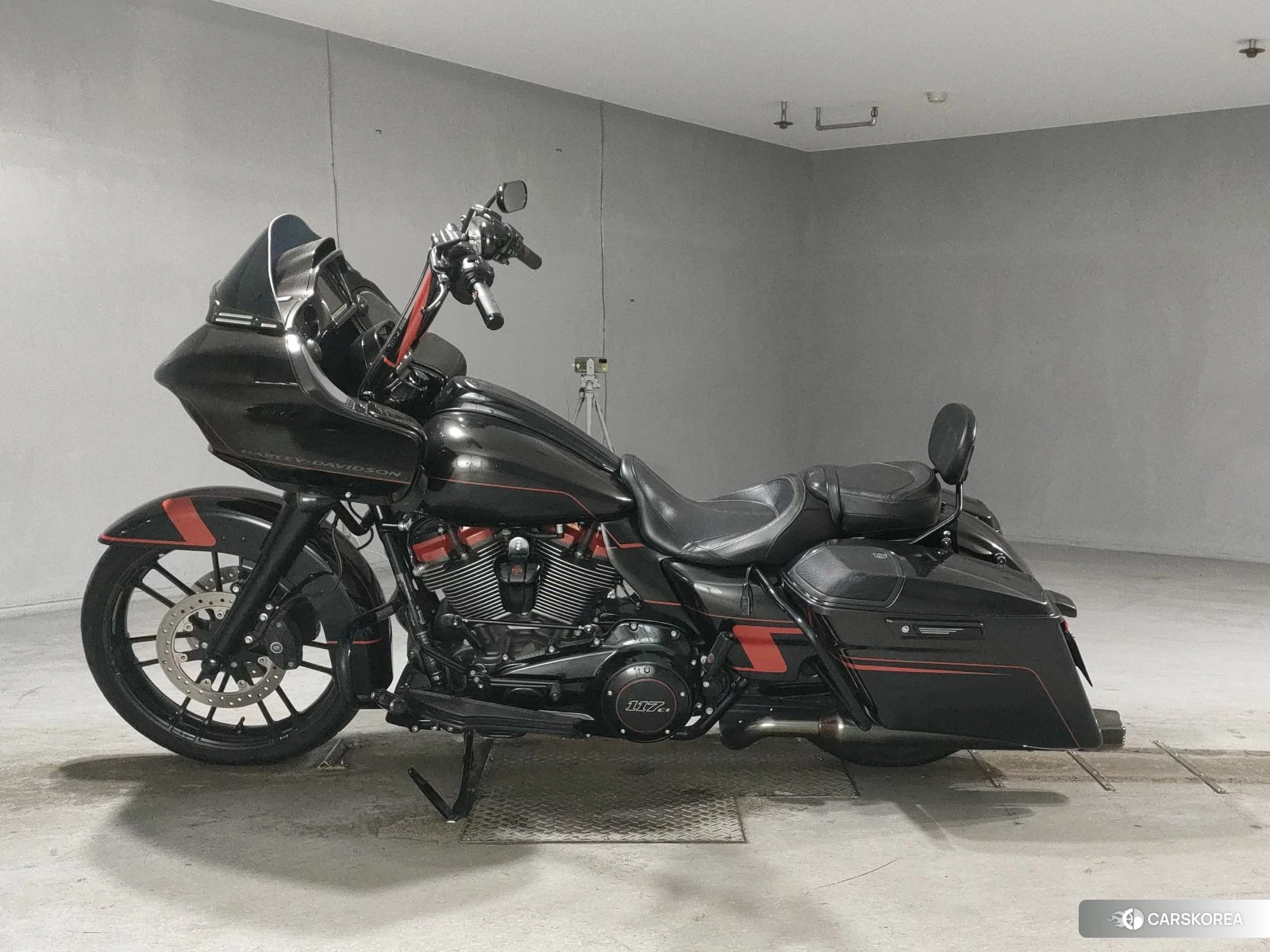 Проданный Harley-Davidson Road Glide FLTRXSE1920CVO 2018 из Японии, фото 4