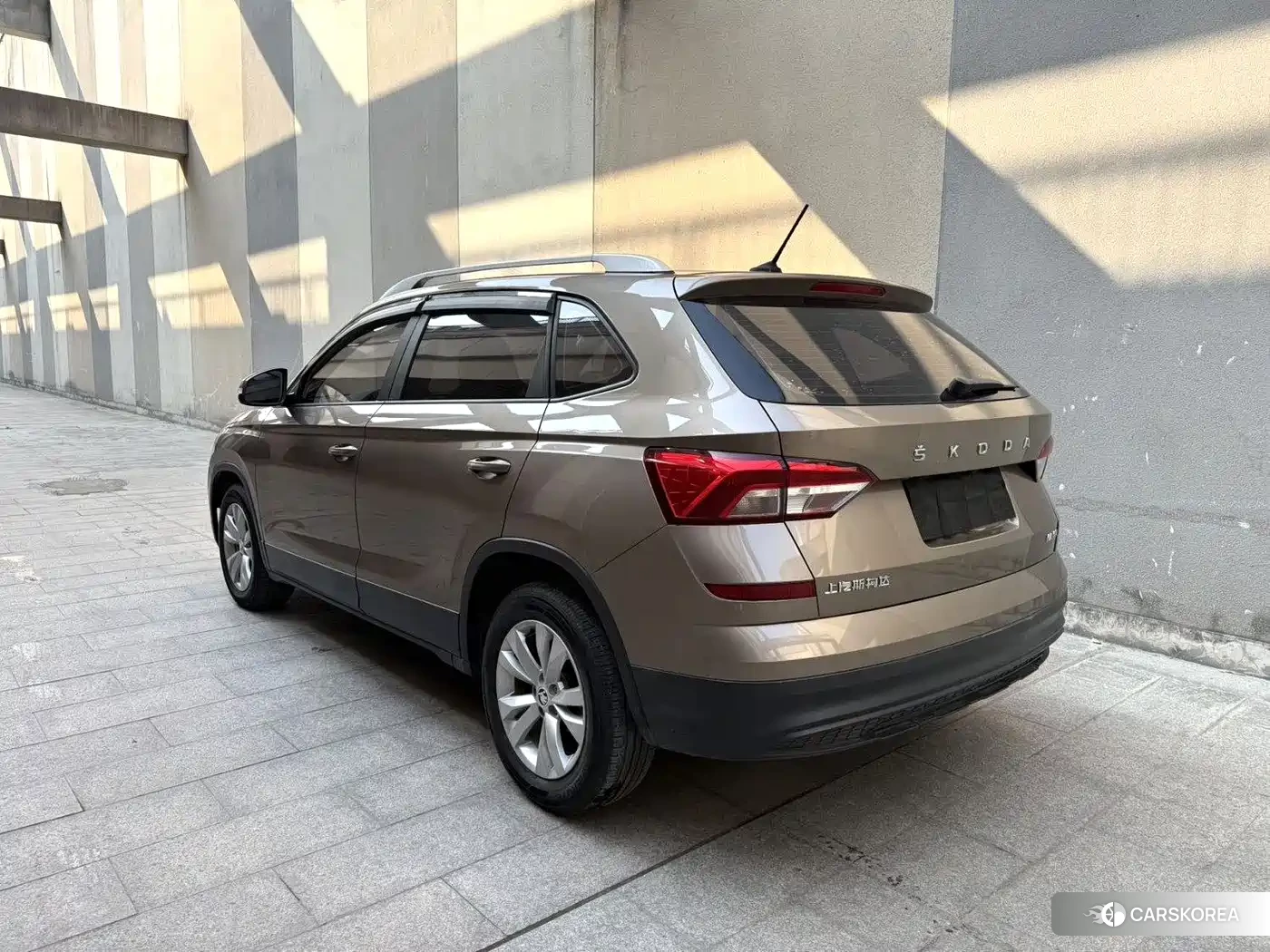 Skoda Komick 2021 Silver/gray из Китая, фото 2