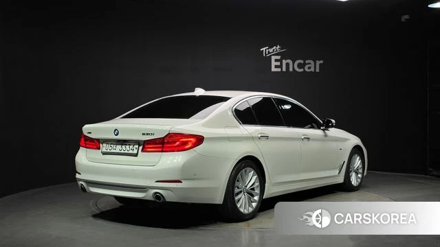BMW 5 Series (G30) id 4390503 из Кореи 12