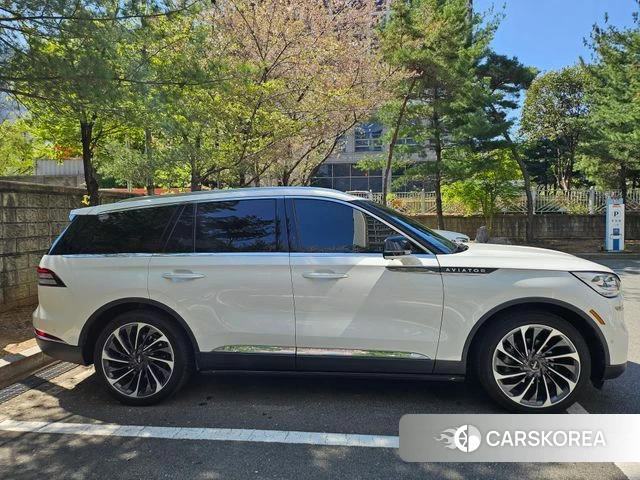 Lincoln Aviator 2nd generation 2021 Белый из Кореи, фото 3