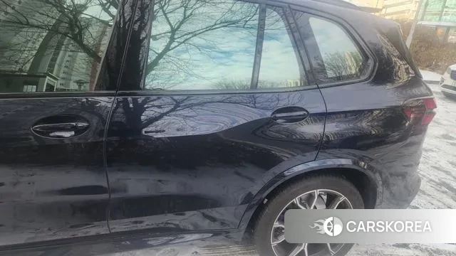 BMW X5 (G05) 2024 Черный из Кореи, фото 2