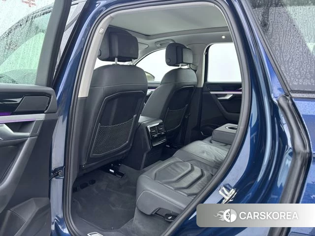 Volkswagen Touareg id 4307594 из Китая 9