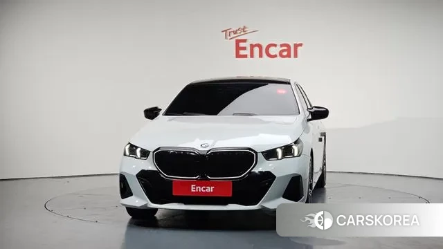 BMW 5 Series (G60) id 3388445 из Кореи 12