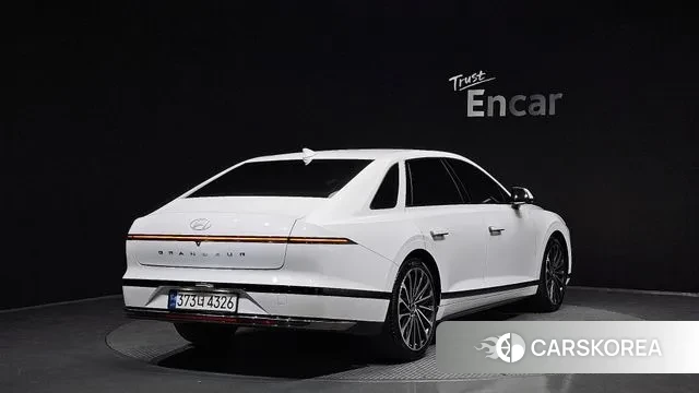 Hyundai Grandeur (GN7) id 3576736 из Кореи 12