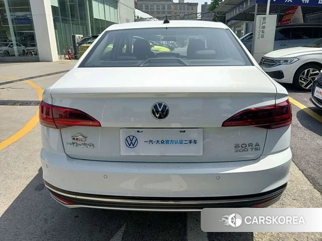 Volkswagen Bora 2024 Белый из Китая, фото 2