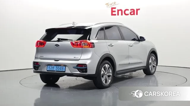 Kia Niro EV id 3509005 из Кореи 12