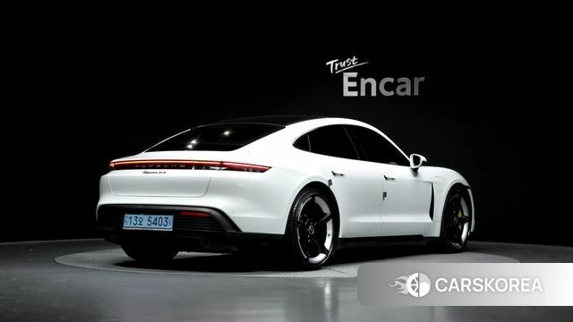 Porsche Taycan id 4202984 из Кореи 12