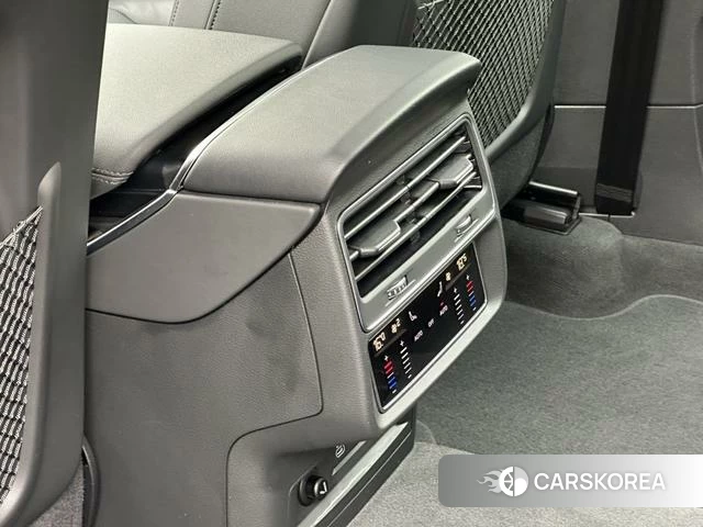 Audi Q8 id 4259396 из Китая 9