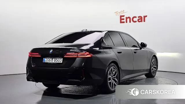 BMW 5 Series (G60) id 3436775 из Кореи 12