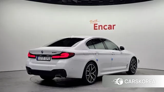 BMW 5 Series (G30) id 3626287 из Кореи 12