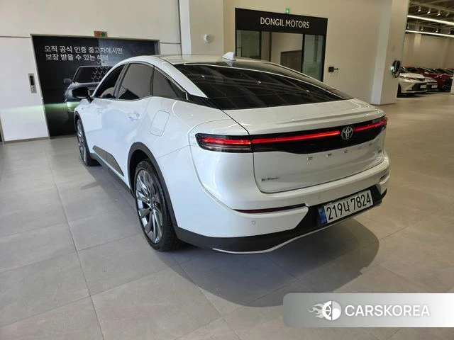 Toyota Crown Crossover id 3914131 из Кореи 8