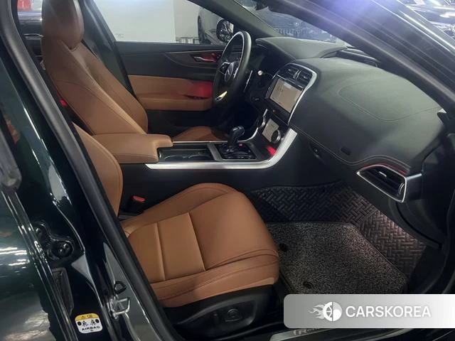 Jaguar XEL 2023 Зеленый из Китая, фото 6
