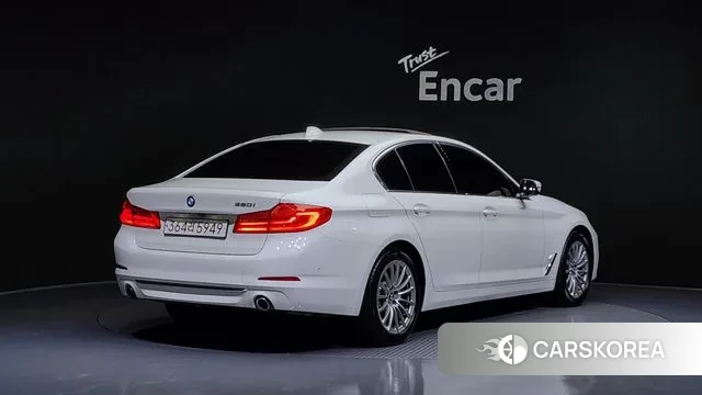 BMW 5 Series (G30) id 3253546 из Кореи 12